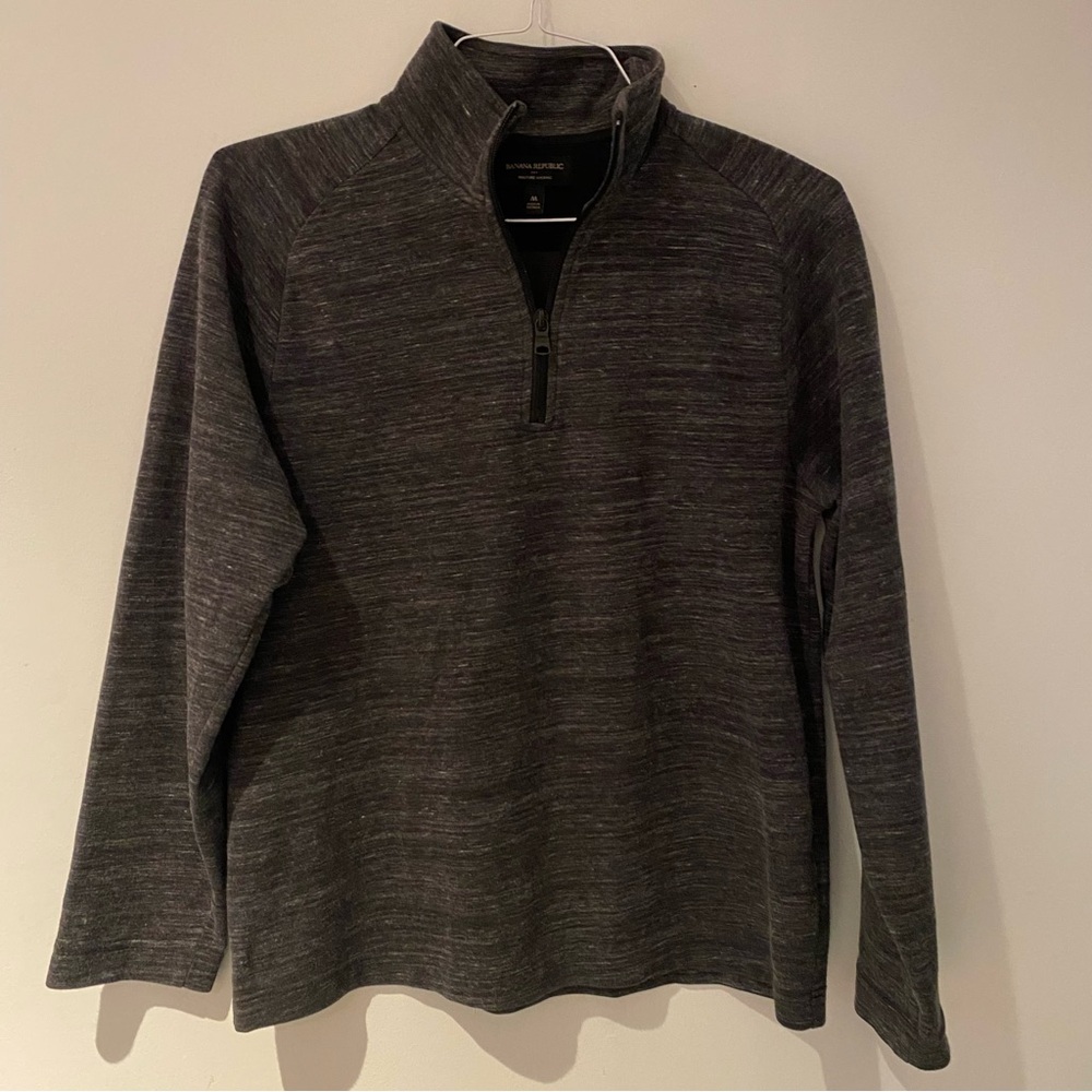 Banana Republic Men’s 1/4 Zip Dark Grey Pullover- Size M